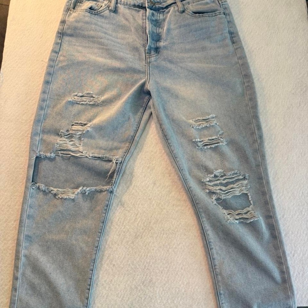 Light wash distressed denim jeans distressed simple society size 13/31